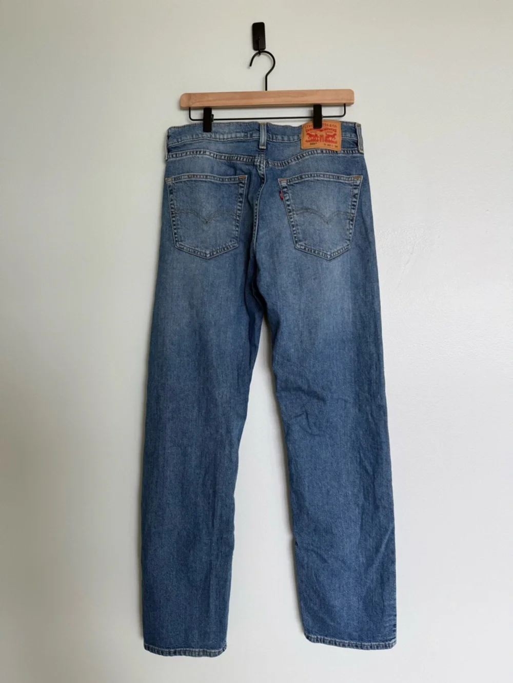 Levis wash jeans